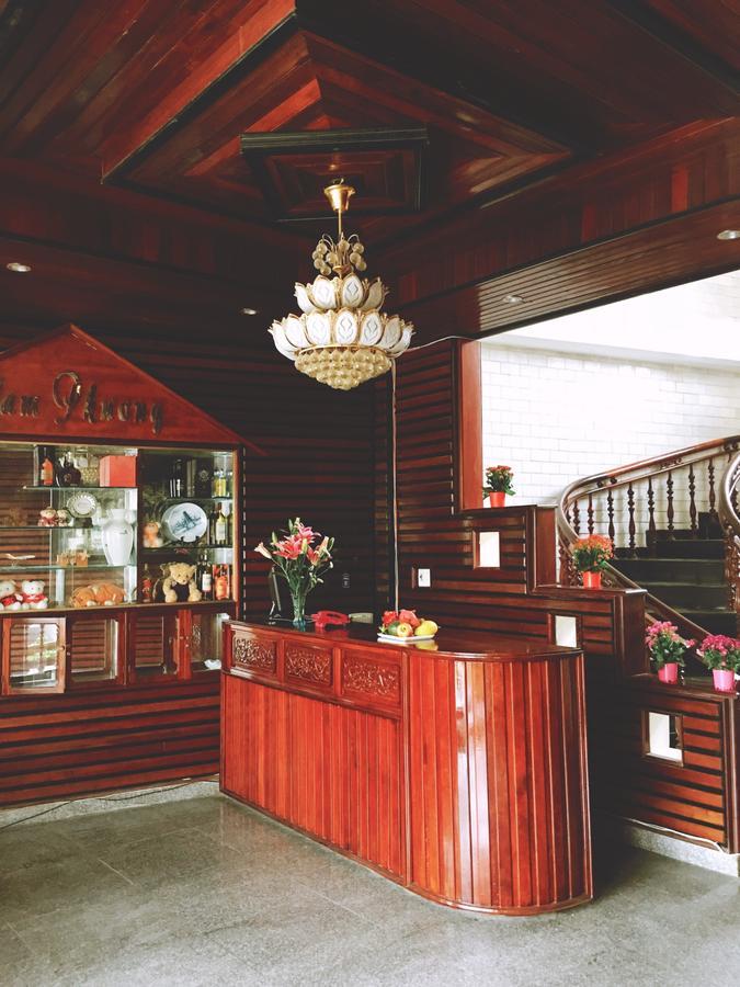 Nam Phuong Riverside Villa Хуе Екстериор снимка