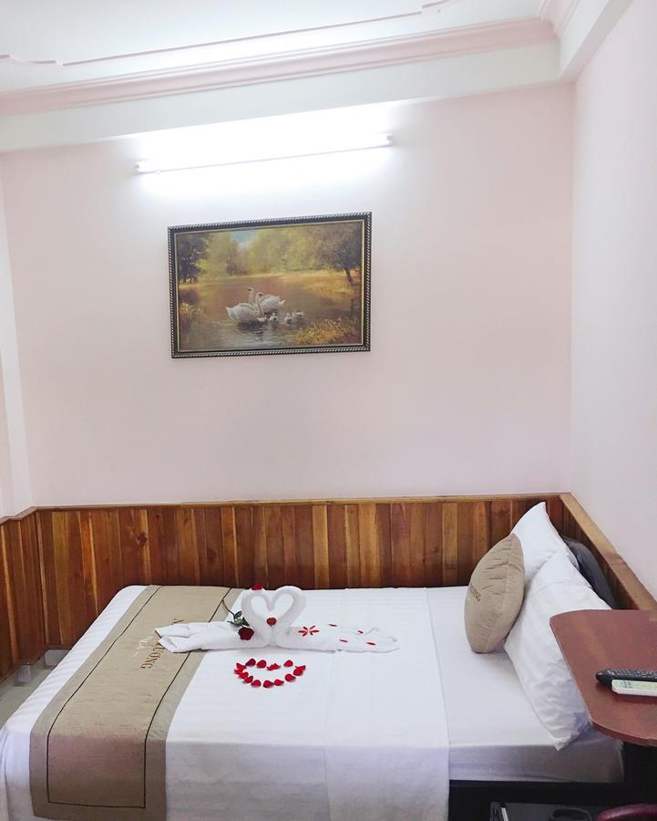 Nam Phuong Riverside Villa Хуе Екстериор снимка